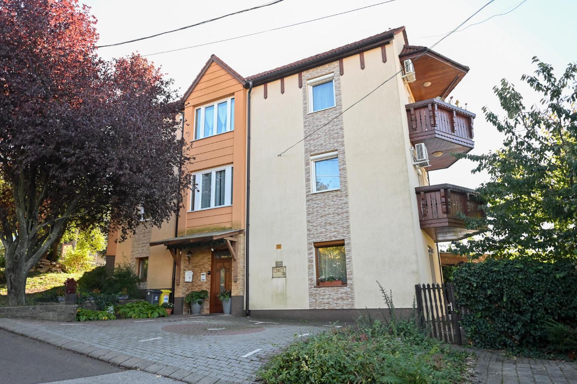 Bellavista 2 Apartman 埃格尔 外观 照片