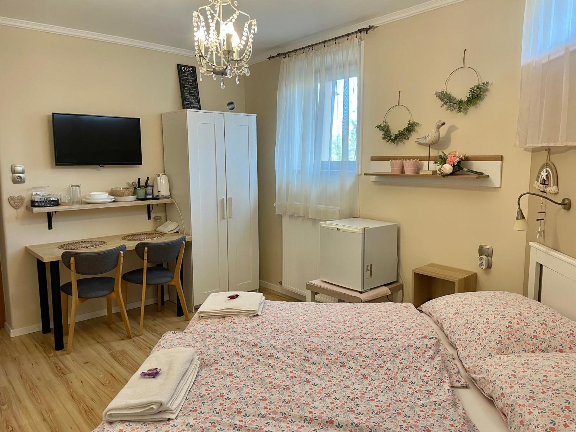 Bellavista 2 Apartman 埃格尔 外观 照片
